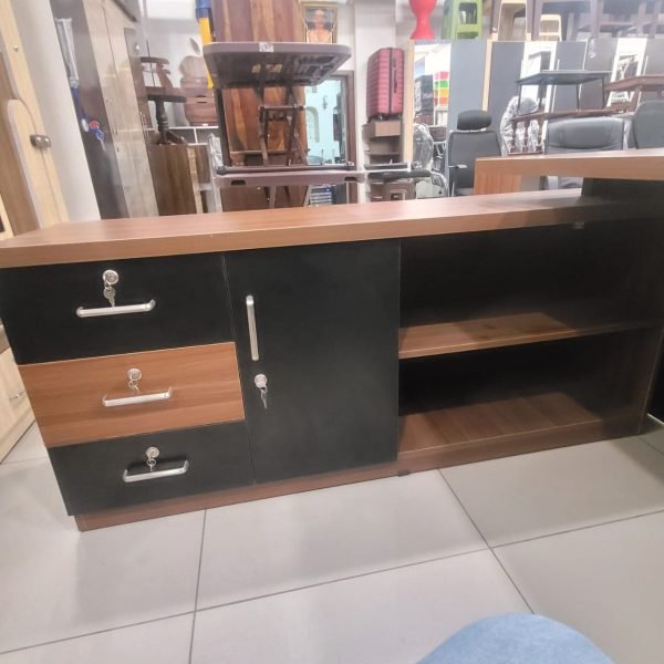 L Shape Executive Table - Image 3