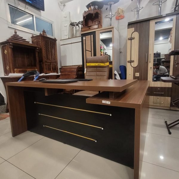 L Shape Executive Table - Image 4
